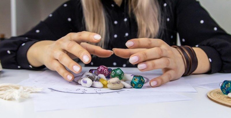 Kamienie i minerały dla Barana: Jak wybrać najlepszy amulet
