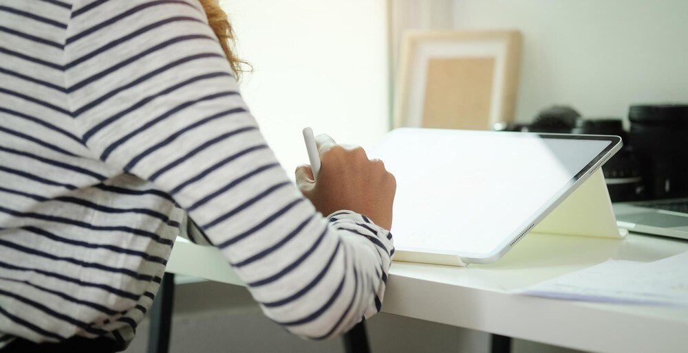 Kto może zameldować osobę w domu – przepisy prawne